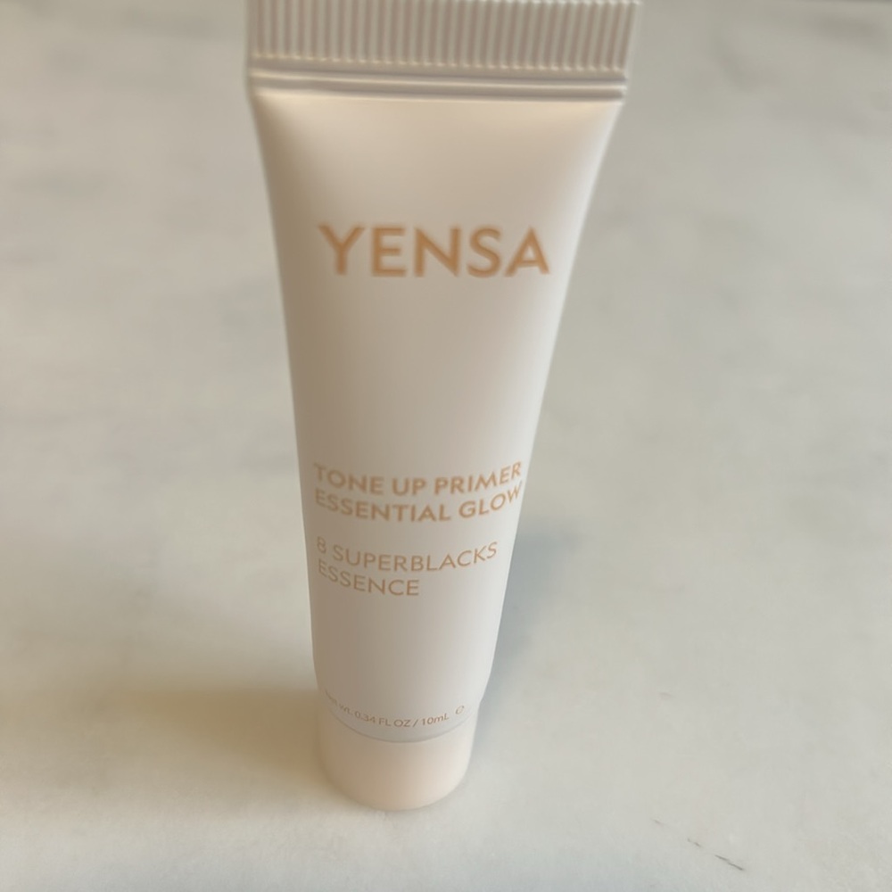 Yensa tone up primer essential glow